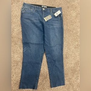 NWT Wit and Wisdom absolution ankle skimmer with raw hem jeans